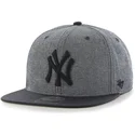 kapa-ravna-siva-snapback-new-york-yankees-mlb-47-brand