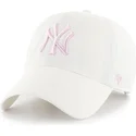 kapa-zaobljena-bijela-podesiv-rosa-new-york-yankees-mlb-47-brand