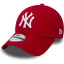 kapa-zaobljena-crvena-podesiv-9forty-essential-new-york-yankees-mlb-new-era