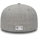 kapa-ravna-siva-prilagodena-59fifty-essential-new-york-yankees-mlb-new-era
