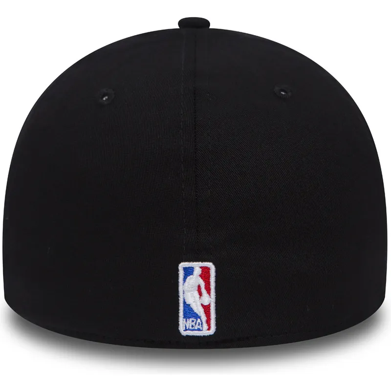 kapa-zaobljena-crna-prilagodena-39thirty-black-base-miami-heat-nba-new-era kapa-zaobljena-crna-prilagodena-39thirty-black-base-miami-heat-nba-new-era
