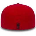kapa-ravna-crvena-prilagodena-59fifty-chain-stitch-chicago-bulls-nba-new-era