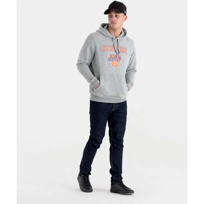 majice-s-kapuljacom-s-kapuljacom-siva-pullover-hoody-new-york-knicks-nba-new-era