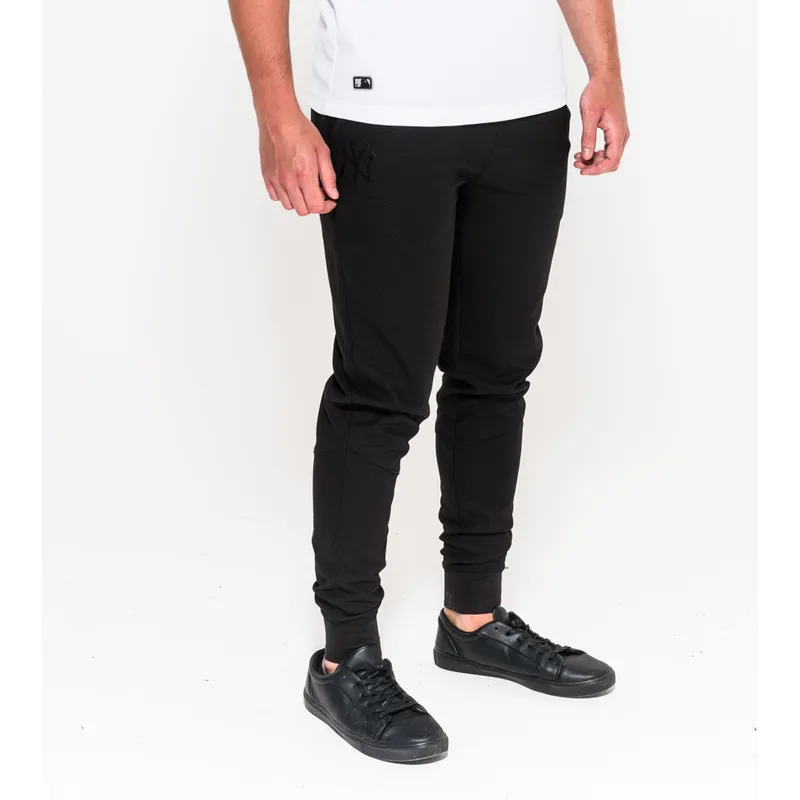 hlace-duge-hlace-crna-jogger-stealth-new-york-yankees-mlb-new-era