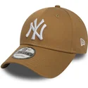 kapa-zaobljena-smeda-podesiv-9forty-essential-new-york-yankees-mlb-new-era