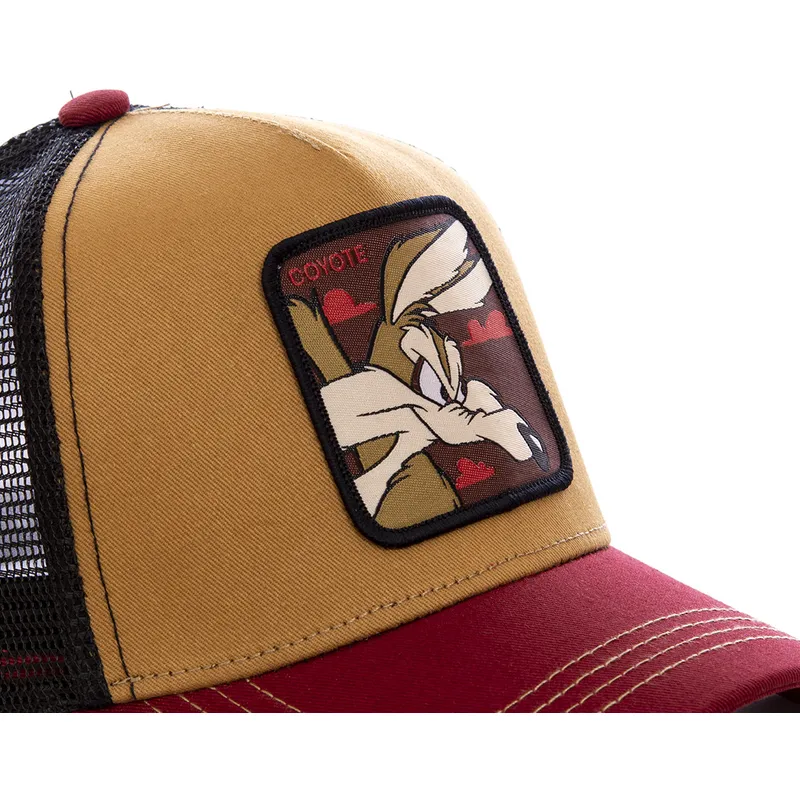 kape-zaobljena-smeda-snapback-coyote-coy2-looney-tunes-kojot-looney-tunes-capslab