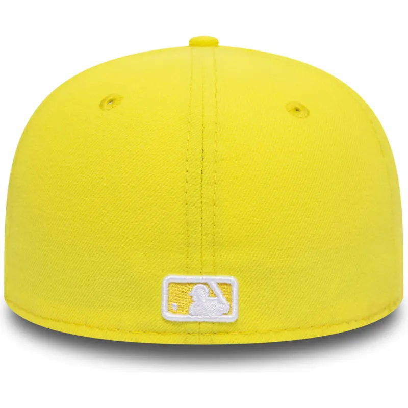 kapa-ravna-zuta-prilagodena-59fifty-essential-new-york-yankees-mlb-new-era