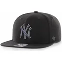 kapa-ravna-crna-snapback-captain-iridescent-new-york-yankees-mlb-47-brand