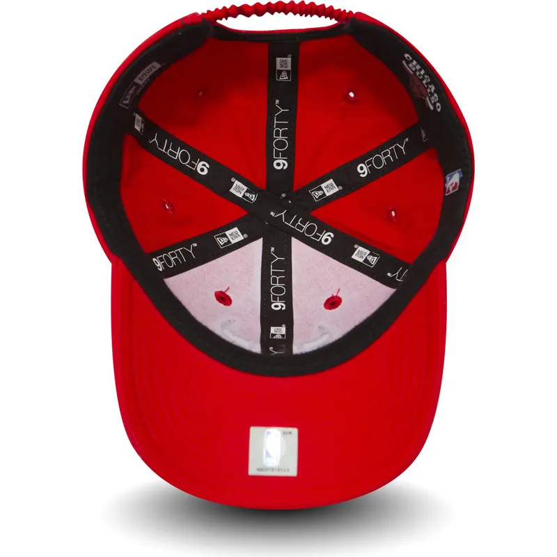 kapa-zaobljena-crvena-podesiv-za-djecu-9forty-essential-chicago-bulls-nba-new-era