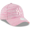 kapa-zaobljena-ruzicasta-snapback-ajustable-9forty-a-frame-engineered-fit-new-york-yankees-mlb-new-era