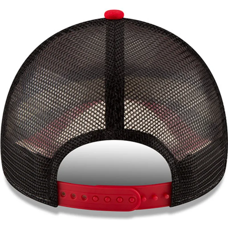 kapa-zaobljena-crvena-snapback-9forty-team-chicago-bulls-nba-new-era