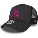 kapa-zaobljena-siva-snapback-9forty-essential-jersey-new-york-yankees-mlb-new-era