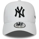 kape-zaobljena-bijela-snapback-essential-a-frame-new-york-yankees-mlb-new-era