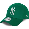 kapa-zaobljena-zelena-podesiv-9forty-league-essential-new-york-yankees-mlb-new-era