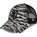 kapa-zaobljena-siva-snapback-9forty-tiger-print-new-york-yankees-mlb-new-era