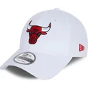 kapa-zaobljena-bijela-podesiv-9forty-side-mark-chicago-bulls-nba-new-era