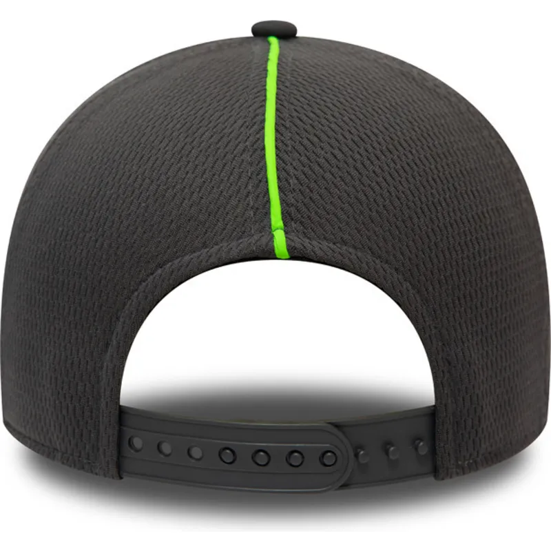 kapa-zaobljena-siva-snapback-feather-pipe-a-frame-new-york-yankees-mlb-new-era