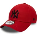 kapa-zaobljena-crvena-podesiv-9forty-league-essential-new-york-yankees-mlb-new-era