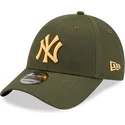 kapa-zaobljena-zelena-podesiv-9forty-league-essential-new-york-yankees-mlb-new-era