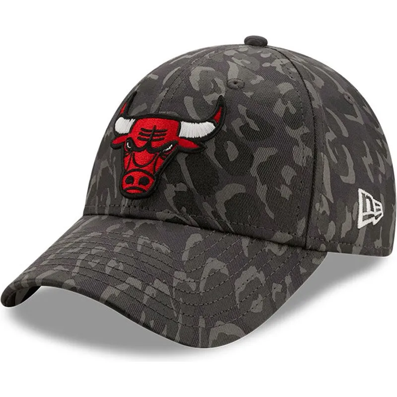 kapa-zaobljena-maskirni-podesiv-9forty-all-over-camo-chicago-bulls-nba-new-era