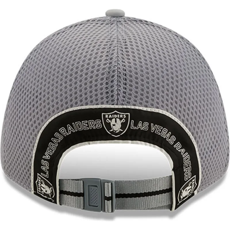 kapa-zaobljena-siva-podesiv-9forty-team-arch-las-vegas-raiders-nfl-new-era