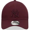 kapa-zaobljena-crvena-snapback-9forty-league-essential-new-york-yankees-mlb-new-era