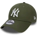 cap-zaobljena-green-adjustable-strap-za-djecu-9forty-league-essential-new-york-yankees-mlb-new-era