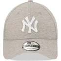 kapa-zaobljena-siva-podesiv-9forty-jersey-new-york-yankees-mlb-new-era