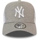 kapa-zaobljena-siva-snapback-a-frame-jersey-essential-new-york-yankees-mlb-new-era
