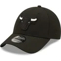 kapa-zaobljena-crna-snapback-9forty-black-base-chicago-bulls-nba-new-era