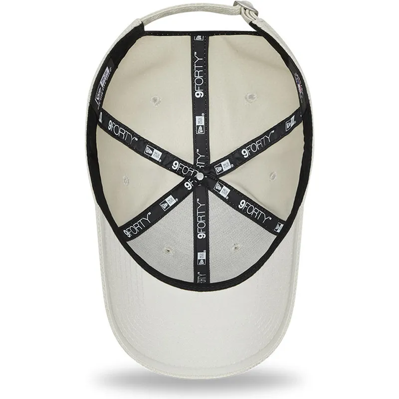 kapa-zaobljena-bez-podesiv-9forty-diamond-era-new-york-yankees-mlb-new-era