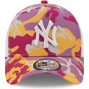 kapa-zaobljena-ruzicasta-snapback-a-frame-camo-pack-new-york-yankees-mlb-new-era