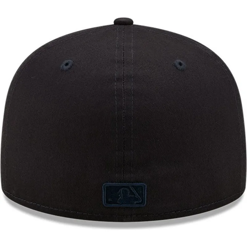 kapa-ravna-mornarsko-plava-prilagodena-59fifty-league-essential-new-york-yankees-mlb-new-era kapa-ravna-mornarsko-plava-prilagodena-59fifty-league-essential-new-york-yankees-mlb-new-era