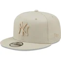 kapa-ravna-siva-snapback-9fifty-league-essential-new-york-yankees-mlb-new-era