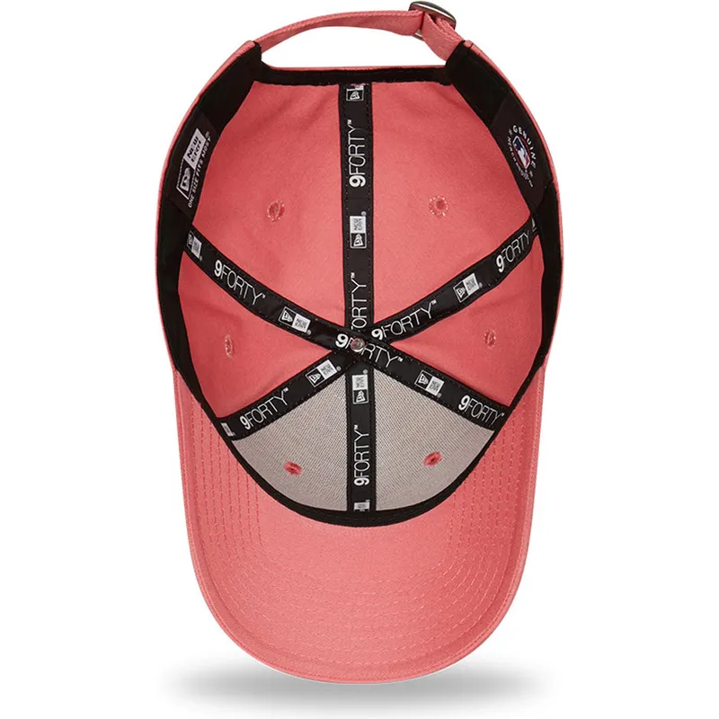 kapa-zaobljena-ruzicasta-podesiv-9forty-camo-infill-new-york-yankees-mlb-new-era
