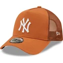kapa-zaobljena-smeda-snapback-a-frame-tonal-mesh-new-york-yankees-mlb-new-era
