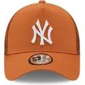 kapa-zaobljena-smeda-snapback-a-frame-tonal-mesh-new-york-yankees-mlb-new-era