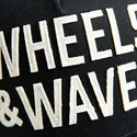 cap-zaobljena-black-snapback-wheels-and-waves