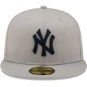kapa-ravna-siva-prilagodena-59fifty-parche-lateral-world-series-new-york-yankees-mlb-new-era