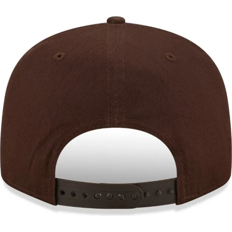 kapa-ravna-smeda-snapback-9fifty-league-essential-new-york-yankees-mlb-new-era