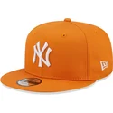 kapa-ravna-narancasta-snapback-9fifty-league-essential-new-york-yankees-mlb-new-era
