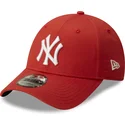 kapa-zaobljena-crvena-podesiv-9forty-league-essential-new-york-yankees-mlb-new-era