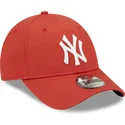 kapa-zaobljena-crvena-podesiv-9forty-league-essential-new-york-yankees-mlb-new-era