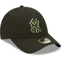 kapa-zaobljena-crna-snapback-9forty-neon-pack-repreve-new-york-yankees-mlb-new-era