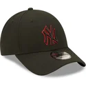 kapa-zaobljena-crna-snapback-9forty-neon-pack-repreve-new-york-yankees-mlb-new-era
