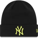 kapa-crna-league-essential-cuff-new-york-yankees-mlb-new-era