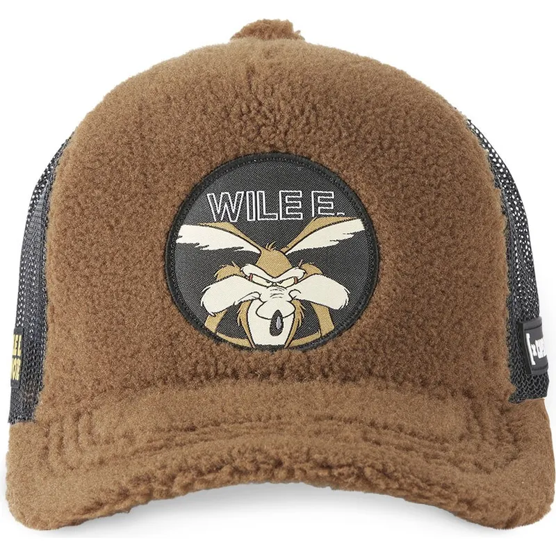 kapa-zaobljena-smeda-snapback-kojot-looney-tunes-capslab