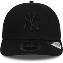 kapa-zaobljena-crna-snapback-9fifty-tonal-stretch-snap-new-york-yankees-mlb-new-era