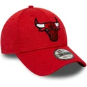 kapa-zaobljena-crvena-podesiv-9forty-shadow-tech-chicago-bulls-nba-new-era