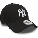 cap-zaobljena-black-adjustable-strap-9forty-essential-new-york-yankees-mlb-new-era